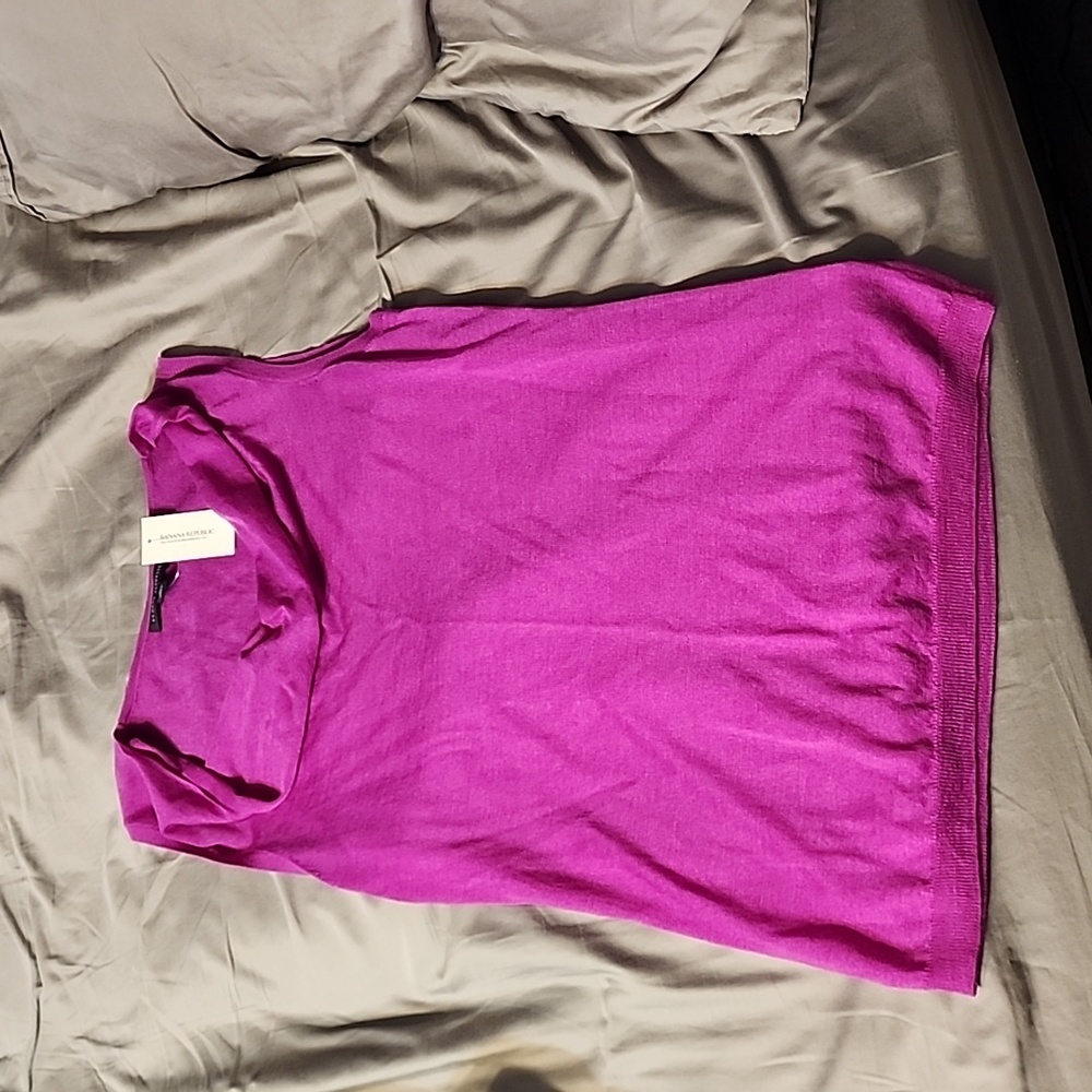 Banana Republic M fuschia shell